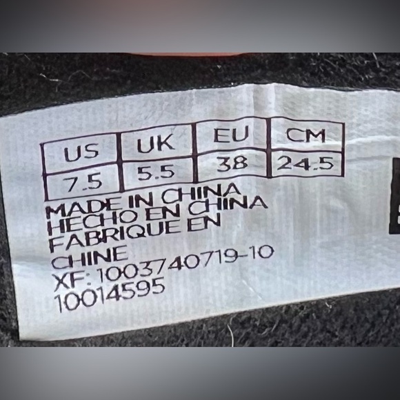 Toms kitten heel blk suede shoes - Picture 4 of 7